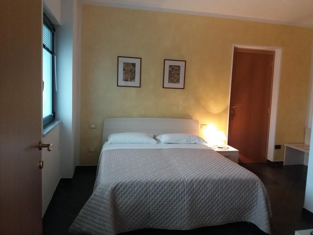 Affittacamere Arabafenice Vezzano Ligure Bagian luar foto