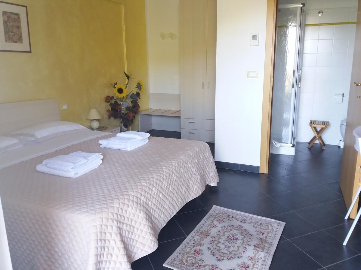 Affittacamere Arabafenice Vezzano Ligure Bagian luar foto